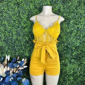 Nwt‎ Mari gold  Lace romper with Tie Waist